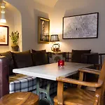 Judge's 5* York