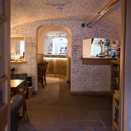 Judge's 5* York